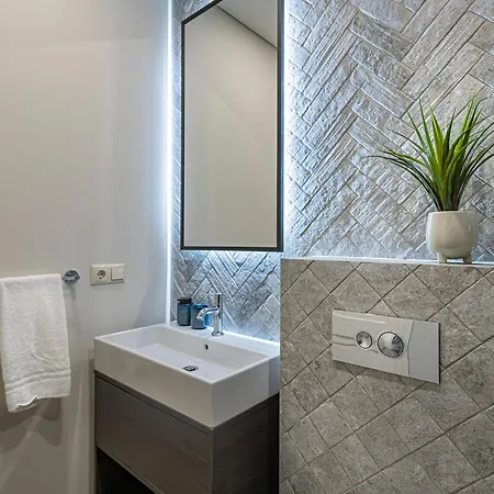 Brand New In Old Town By Hostlovers